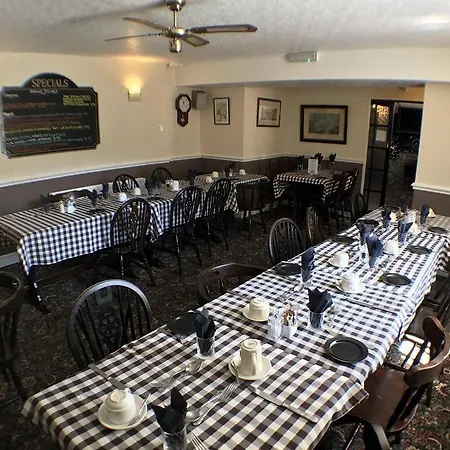 The Fox & Hounds بيت ريفي West Burton
