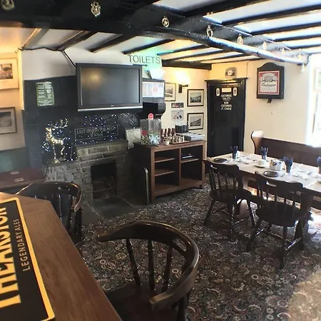 The Fox & Hounds بيت ريفي West Burton