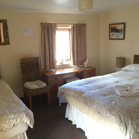 The Fox & Hounds Мини-отель West Burton