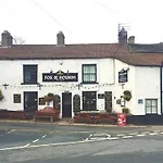 The Fox & Hounds 3*