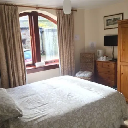 The Fox & Hounds 3* West Burton