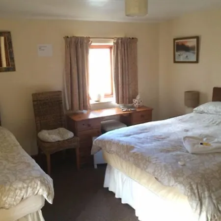 The Fox & Hounds Inn West Burton